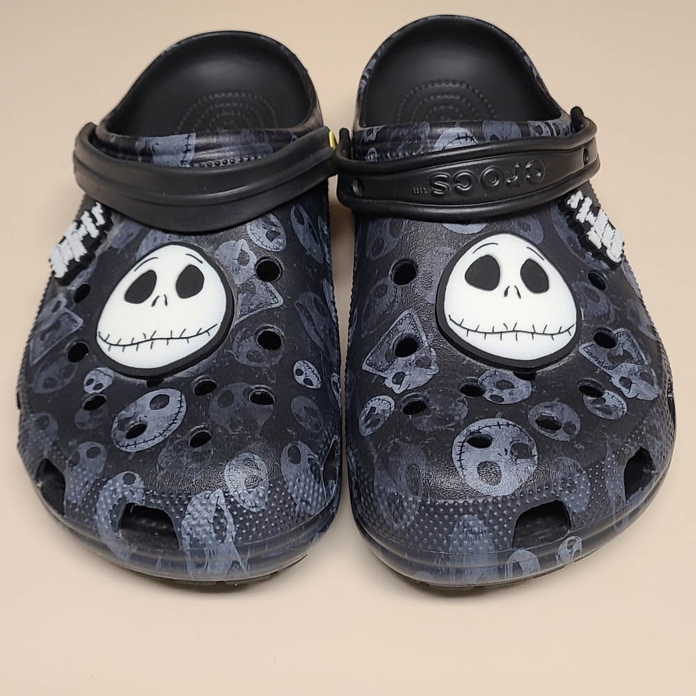 Crocs Disney A Nightmare Before Christmas glow in the dark clog sandals size 11 - Picture 3 of 9